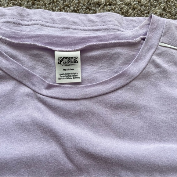Victoria’s Secret pink tshirt - Picture 4 of 5